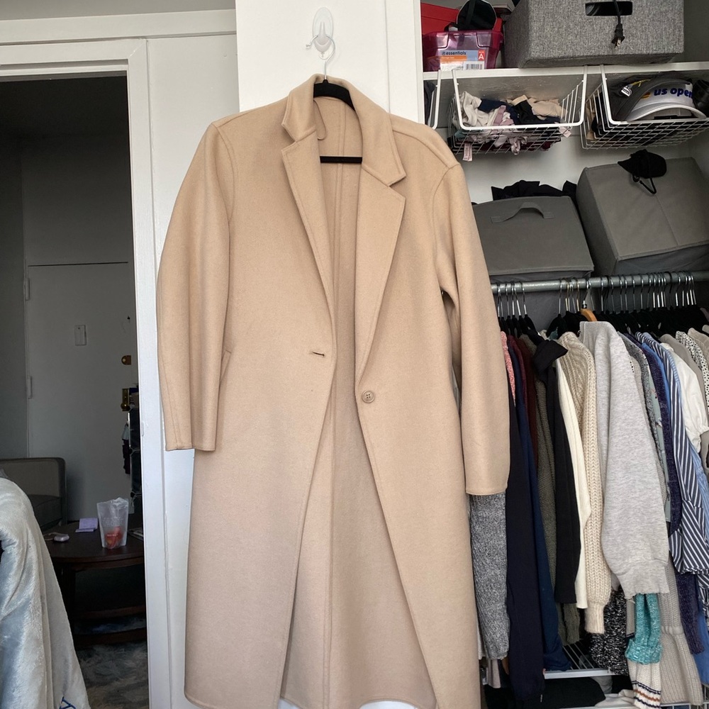 uniqlo beige trench coat xs